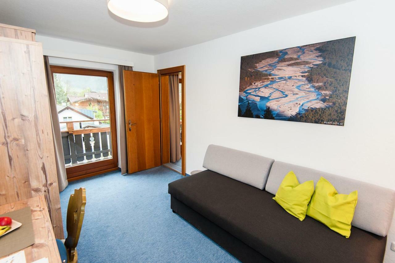 Pension Leuprecht Reutte Exteriör bild